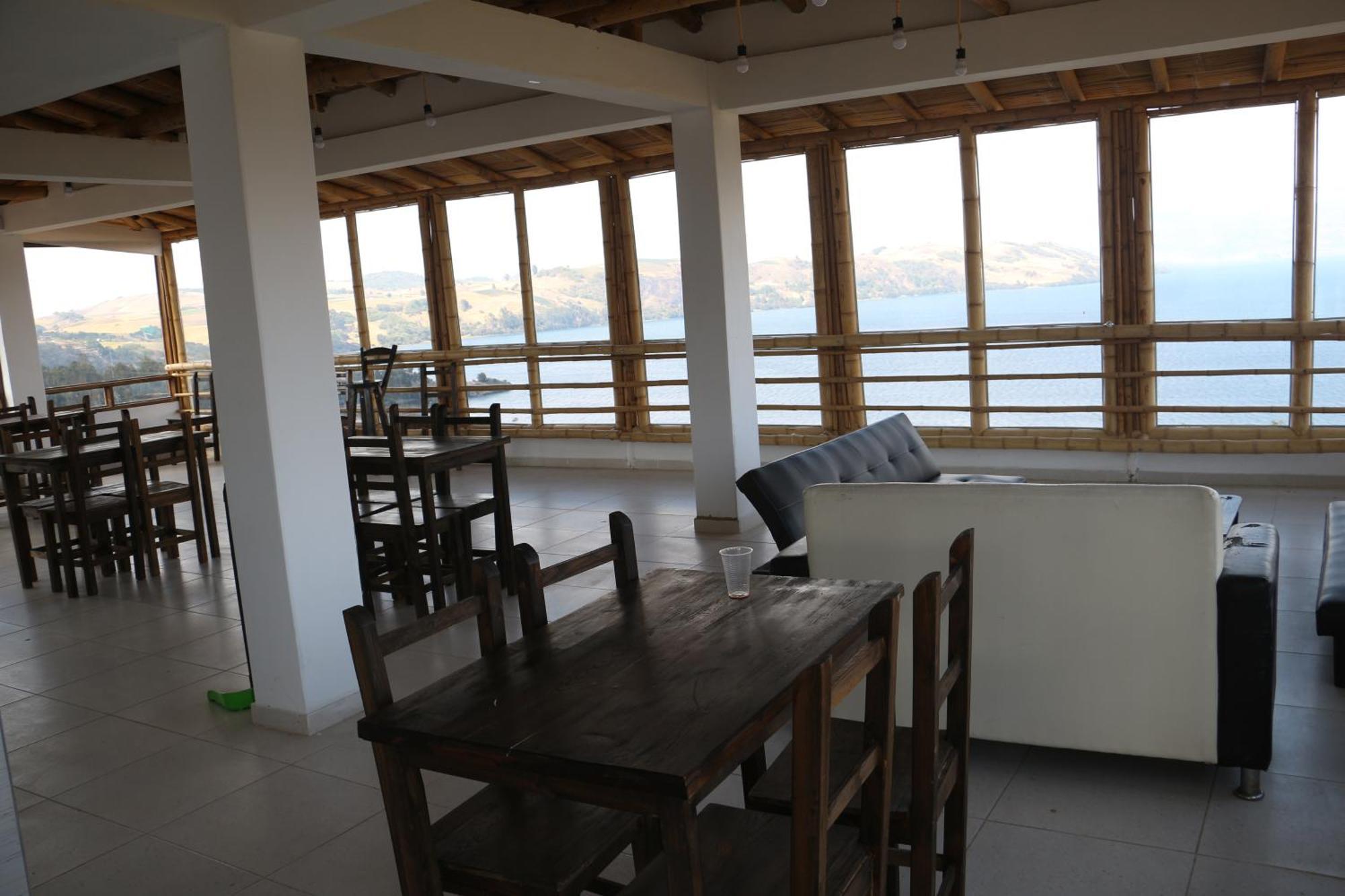 Hotel Tota Eliseo Playa Blanca Lago De Тота Экстерьер фото